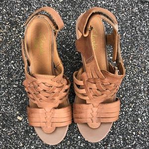 NWOT Clark’s Indigo Heels